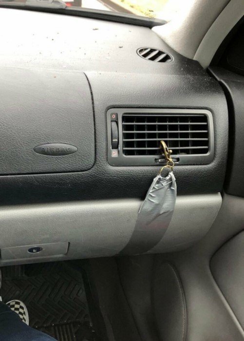 "Не очкуй, я так сто раз делал". С юмором про слабоумие и отвагу "Не очкуй, я так сто раз делал". С юмором про слабоумие и отвагу