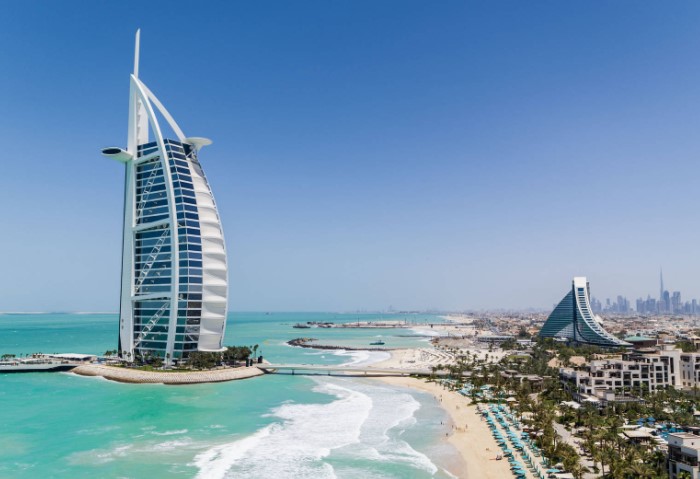 Гостиница международного класса в виде паруса «Бурдж-эль-Араб» (Burj al Arab) / Фото: cdn.jumeirah.com