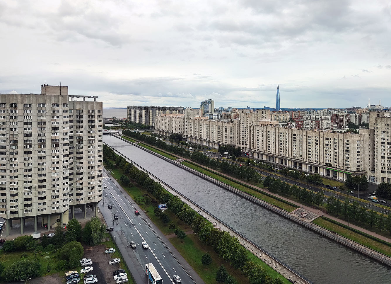 800-метровый дом в Санкт-Петербурге