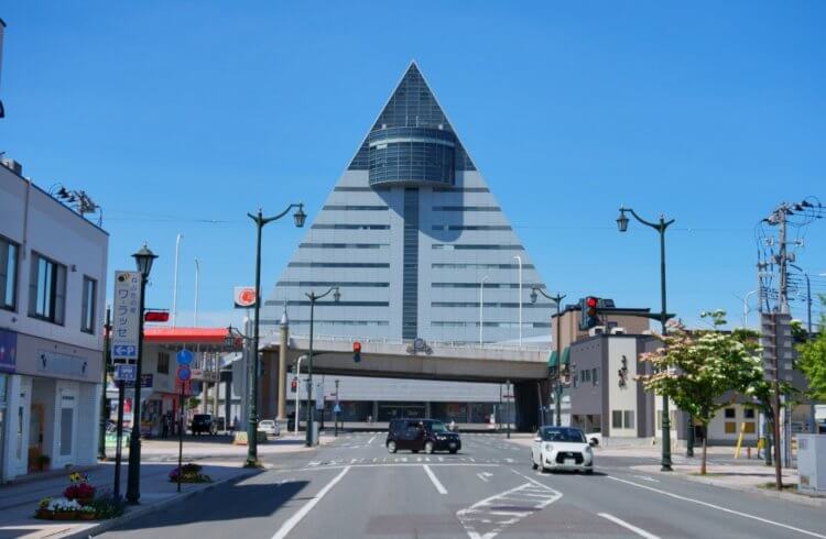 Японский город Аомори. Туристический центр города Аомори. Источник изображения: wikimedia.org. Фото.