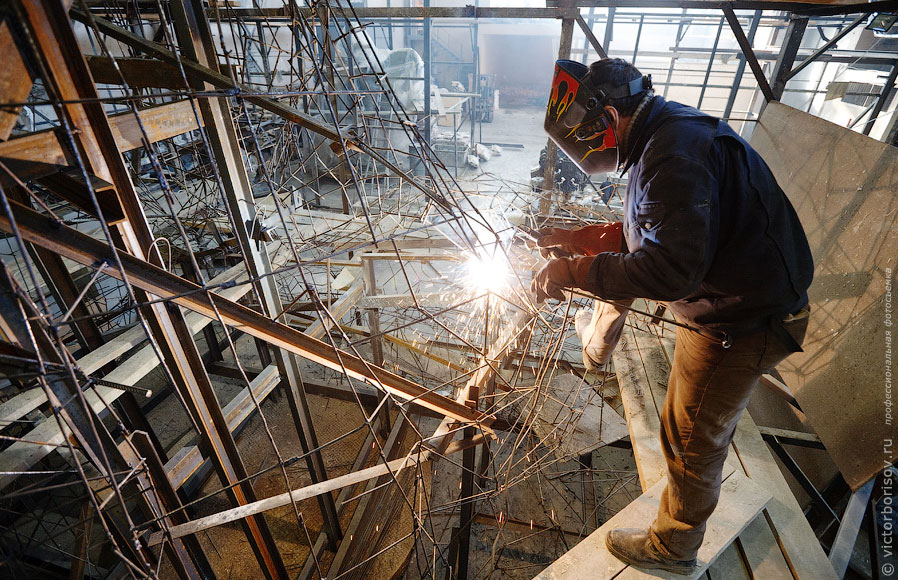 Как делают скульптуры и памятники