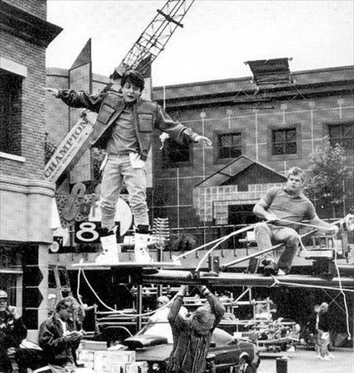 Как делали спецэффекты в трилогии «Назад в будущее» Как делали спецэффекты в трилогии «Назад в будущее»