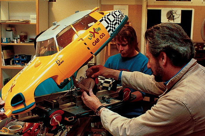 Как делали спецэффекты в трилогии «Назад в будущее» Как делали спецэффекты в трилогии «Назад в будущее»