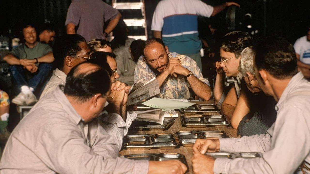 В далёком 1983 году молодой режиссёр Фрэнк Дарабонт, тогда ещё никому не известный, обратился к Стивену Кингу с идеей снять кино