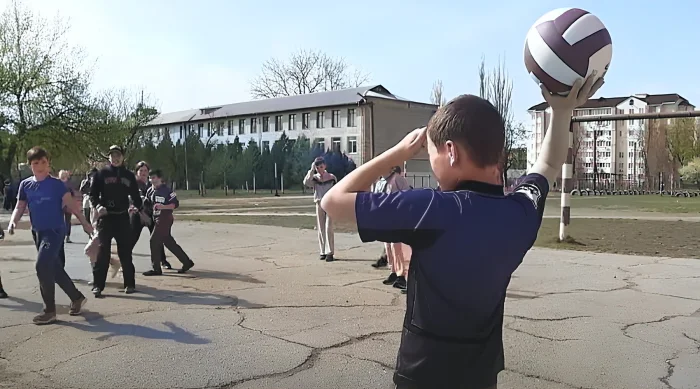 Школьная жизнь 90 х: воспоминания о детстве без смартфонов