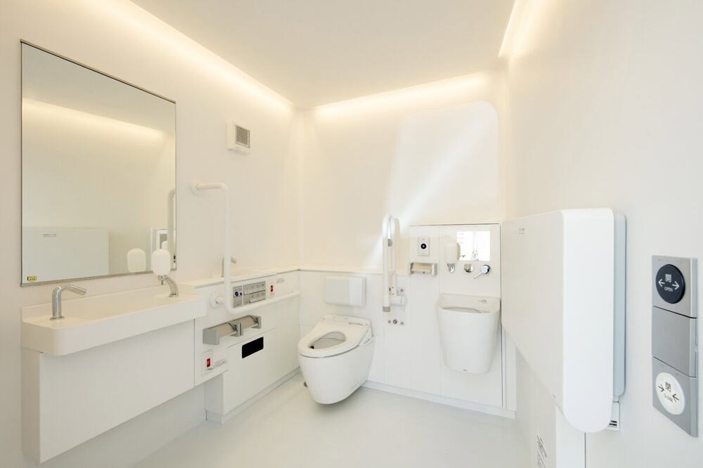 10 общественных туалетов в Токио, которые выглядят как арт-объекты