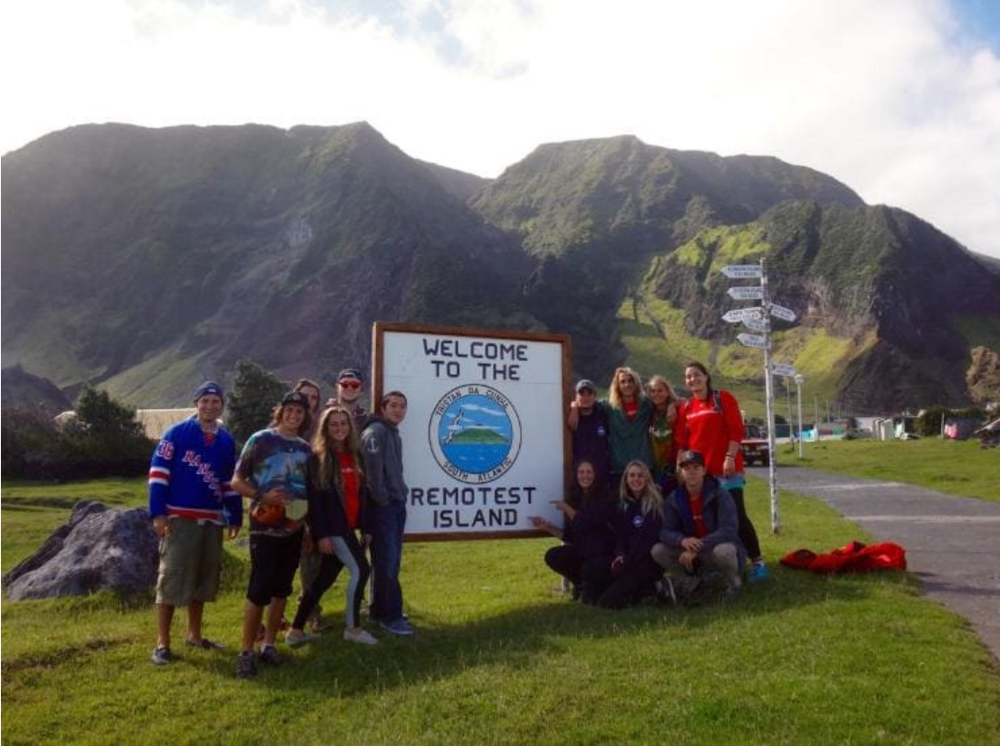 Остров-затворник: место, где люди живут вдали от всей цивилизации