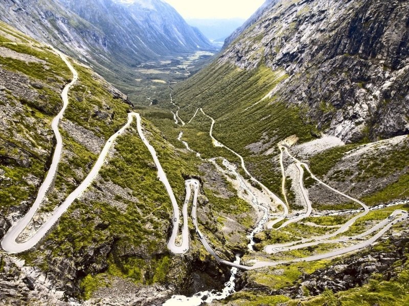 16. Лестница троллей - одно из самых популярных и посещаемых туристических мест в Норвегии