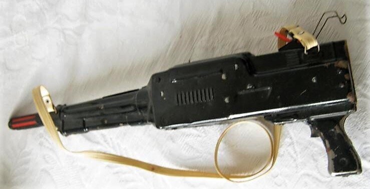 Игрушечное оружие Советского Союза: автоматы