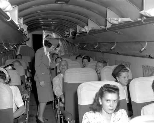 Обстановка в салоне Douglas DC-3