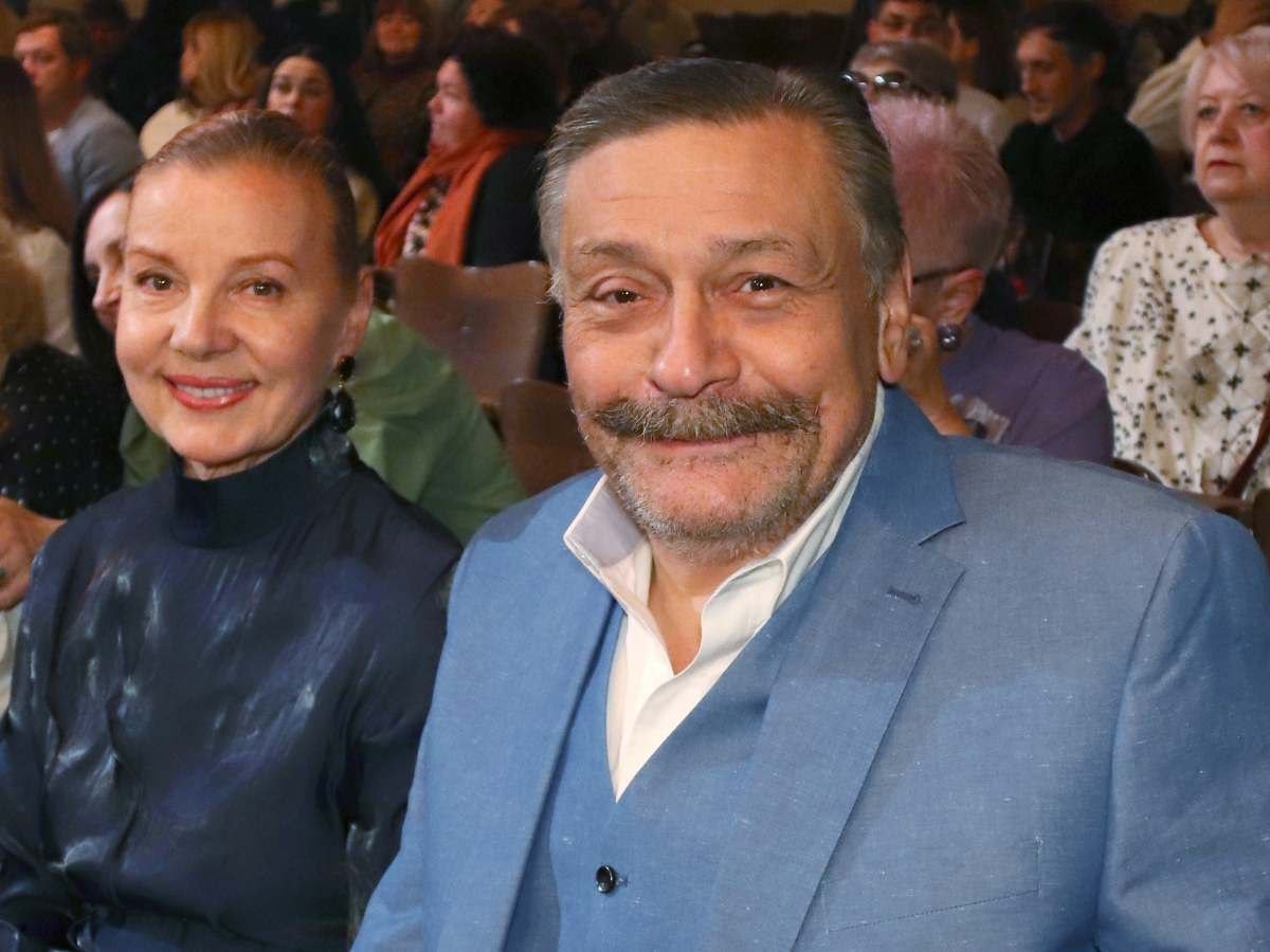 Понять и простить: жена Дмитрия Назарова попросила Госдуму простить семью и разрешить вернуться в Россию