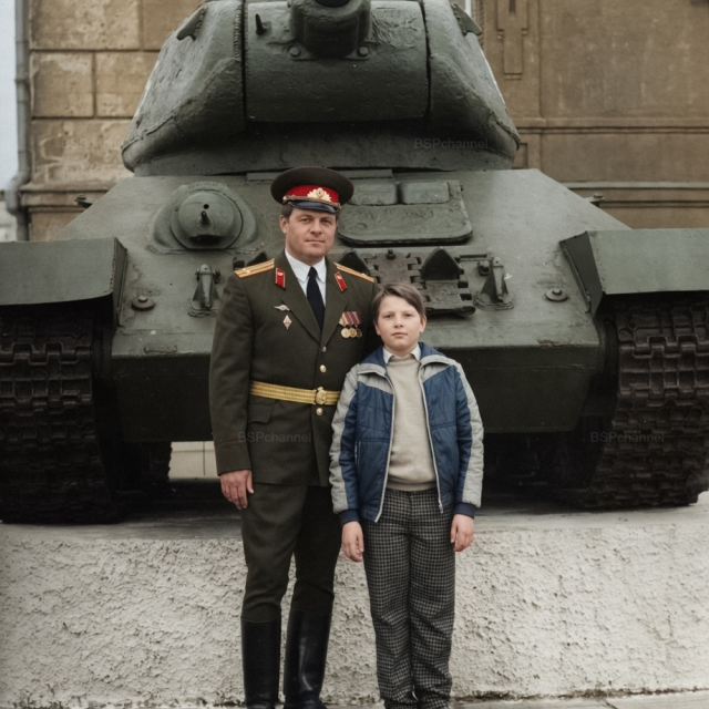 Коля Басков с отцом, 1980-е.