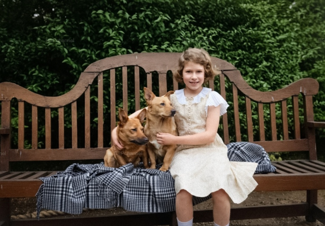 Будущая Королева Елизавета(10 лет), 1936 год.