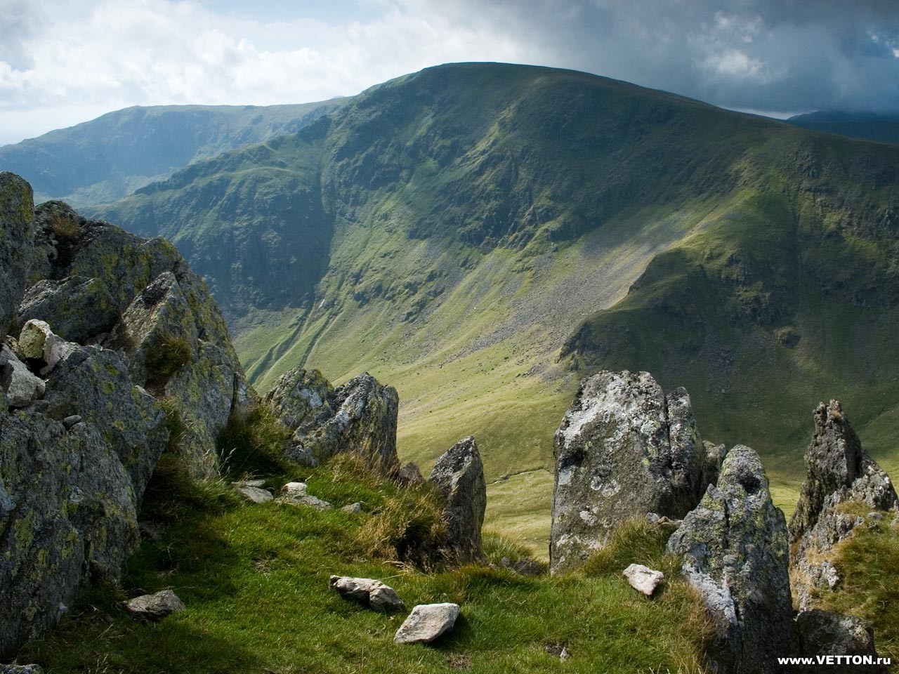 Камни в горах Кавказа