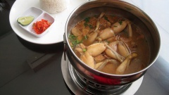 Почему во Франции едят лягушек?