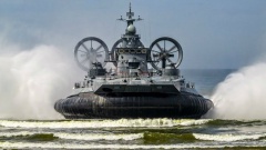 «Зубр» - советский корабль на воздушной подушке, перевозивший по полтысячи десантников