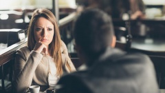 Что не так с желанием зрелых "девушек" за 40 найти "ответственного и настоящего"